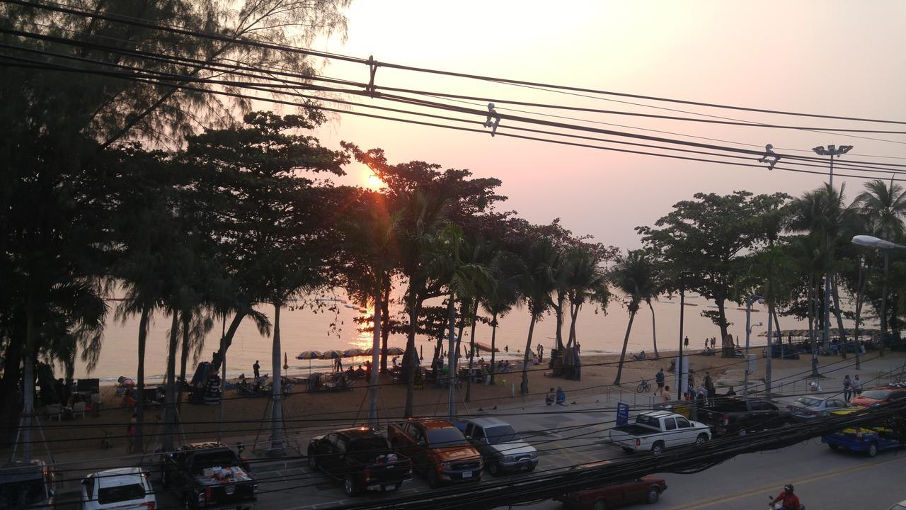 Jomtien Boathouse Pattaya Exterior foto